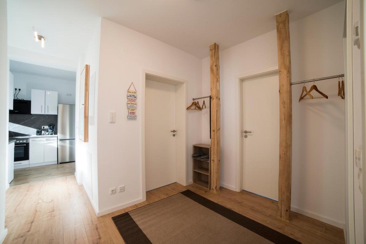 Schoene Ferienwohnung 78M2, 3 Schlafzimmer, 2 Baeder, Zentrumnah, 1Og Erfurt Luaran gambar
