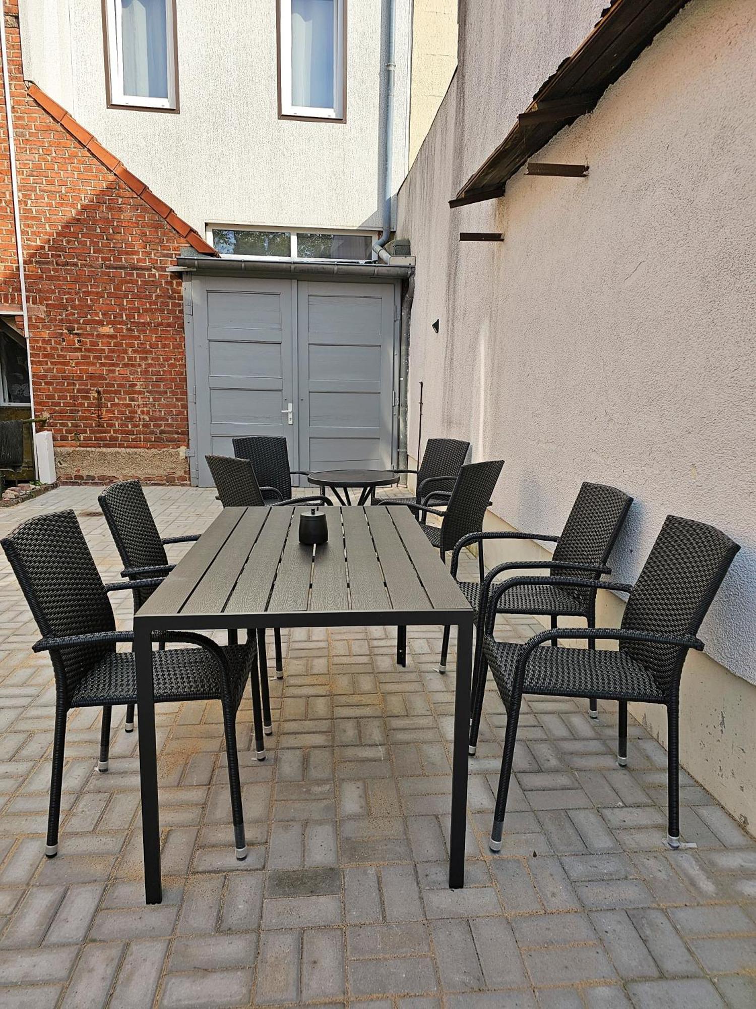 Schoene Ferienwohnung 78M2, 3 Schlafzimmer, 2 Baeder, Zentrumnah, 1Og Erfurt Luaran gambar