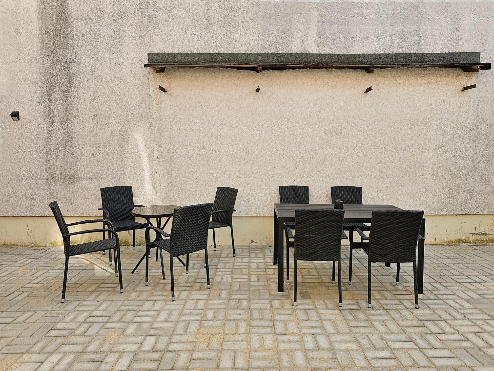 Schoene Ferienwohnung 78M2, 3 Schlafzimmer, 2 Baeder, Zentrumnah, 1Og Erfurt Luaran gambar