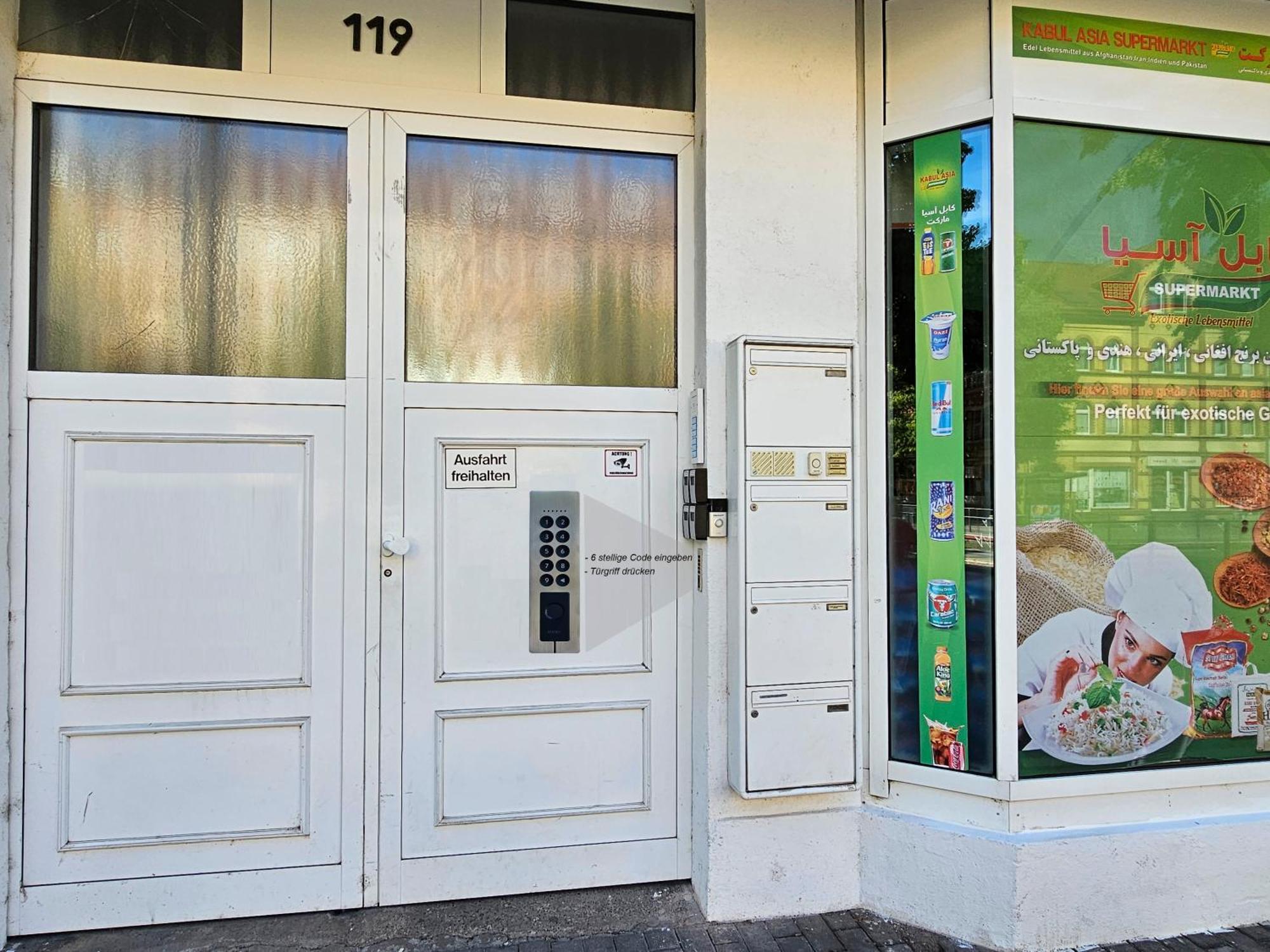 Schoene Ferienwohnung 78M2, 3 Schlafzimmer, 2 Baeder, Zentrumnah, 1Og Erfurt Luaran gambar